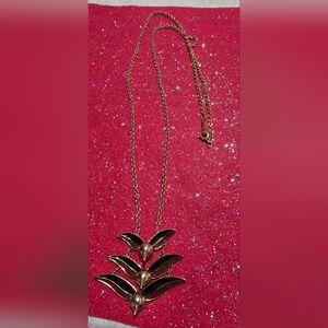 Elegant Black and Gold Leaf Necklace